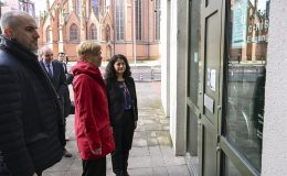 Hannover’de Türk Başkonsolosluğu’na saldırı: Belediye Başkanı ile Emniyet Müdürü ziyaret etti