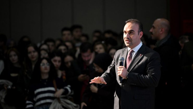 Mehmet Fatih Kacır: Dört ay içinde Türksat 6A’yı da uzaya göndermeye hazırlanıyoruz