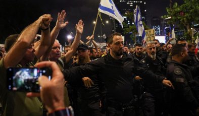 İsrailliler yine sokaklarda: Esir takası anlaşması ve Netanyahu’nun istifasını istediler
