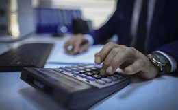 Kamuda tasarruf tedbirlerine yönelik yasa teklifi, yönetim kurullarının ödemelerini düzenliyor