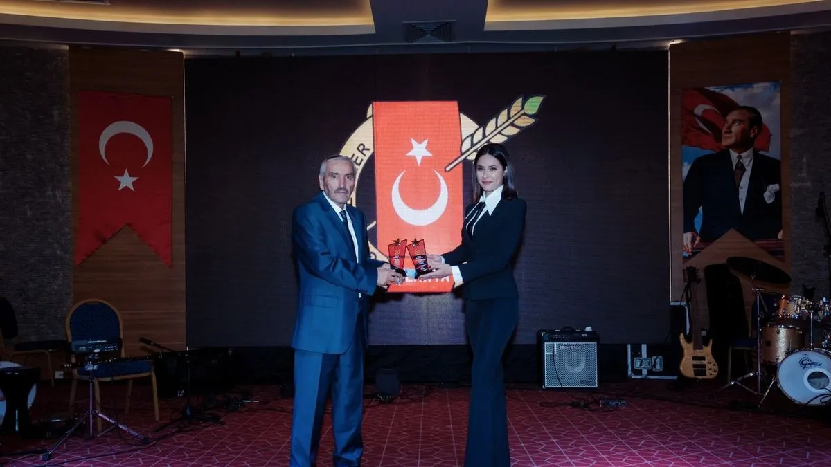 Medya Başarı Ödülleri sahiplerini buldu: SABAH temsilcisine 2 ödül birden