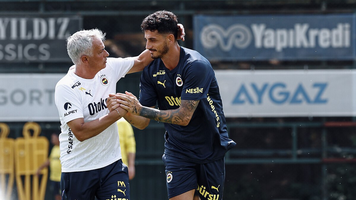 Jose Mourinho, Samet Akaydin’i Başakşehir maçının kadrosuna almadı