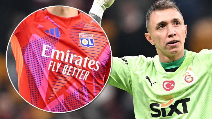 Galatasaray’da Muslera’nın yerine sürpriz kaleci! Menajeri İstanbul’a geldi