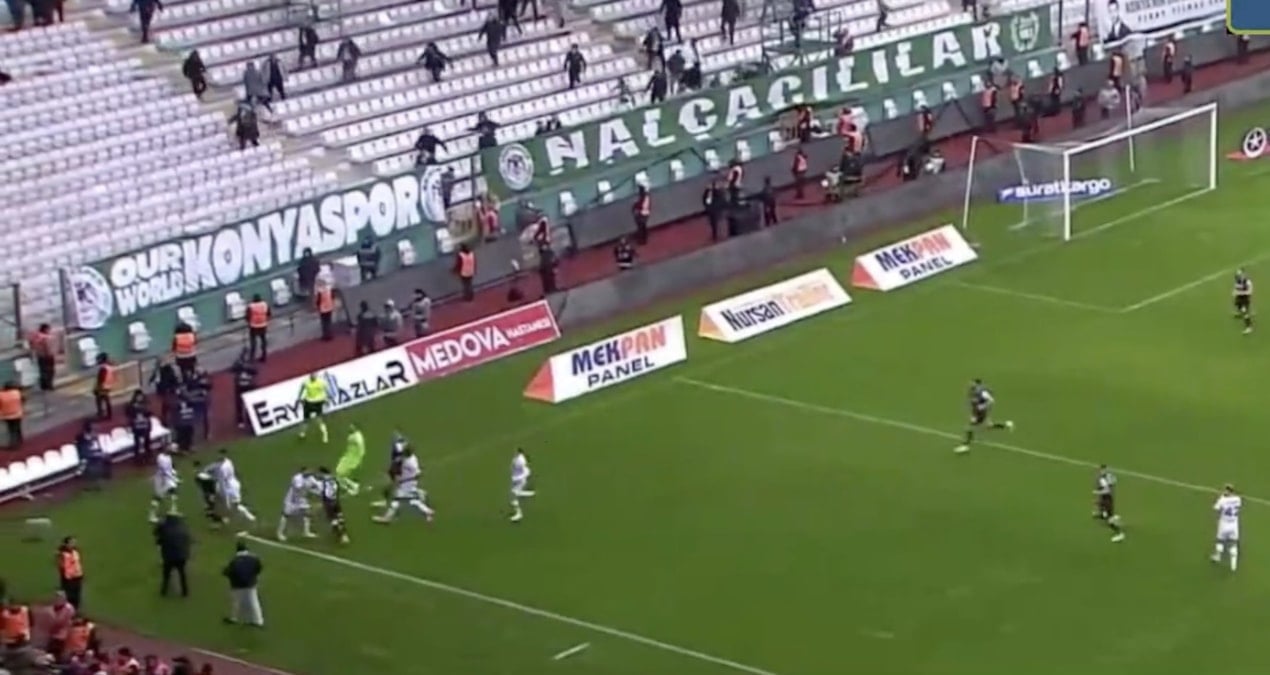 Konyaspor-Trabzonspor maçında yüksek tansiyon!